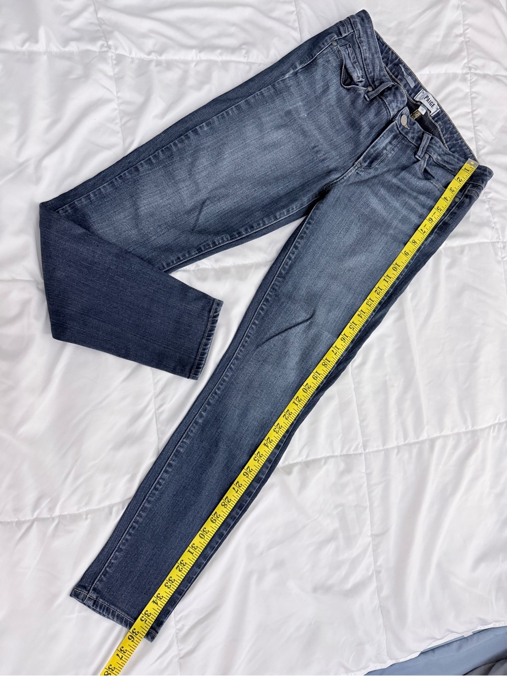 PAIGE Cropped Skinny Jeans in Medium Blue Wash